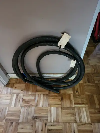 câble teck vendu au mètre 30$ le mètre longueur, longueur déjà couper 56 pouces = 1.42 mètres = 40$+...