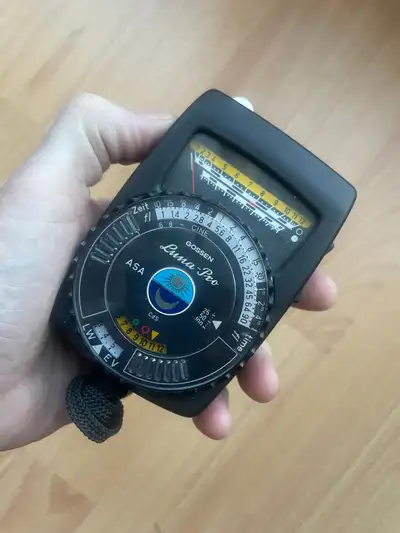 Luna Pro Professional Photographers light meter, View more