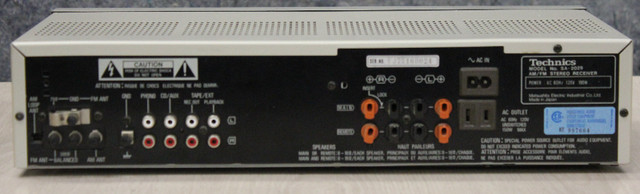 Technics SA 2029 Receiver dans Chaînes stéréo  à St. Catharines - Image 2