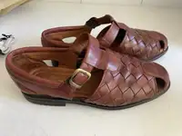 Allen Edmonds Men's Leather Sandals S11