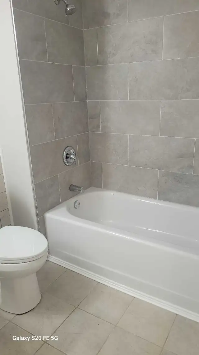 2 Bedroom Condo, Ground Floor, patio & walkout. Avail. Aug 1st. in Long Term Rentals in Barrie - Image 3