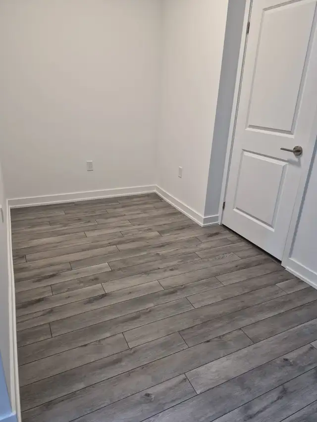 Condo - 1 Bedroom   Den for Rent