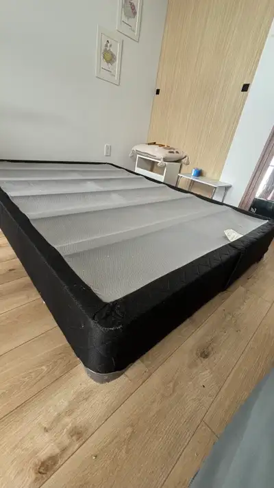 Sommier / Base de lit double 54” x 75”, View more