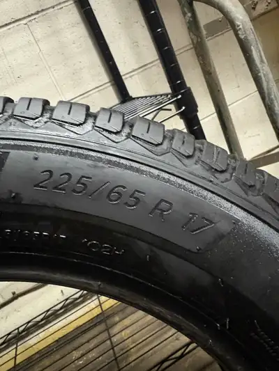 I’m selling 4 225/65R17 Michelin Cross Climate All Weather tires for $400 total. They are in pretty...