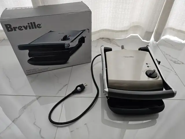 Breville Panini Grill Press Sandwich Maker Brushed Stainless Stl in Microwaves & Cookers in Markham / York Region - Image 2