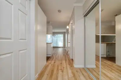 Grand 3 1/2 à Sainte-Foy- CHUL - stat. intérieur inclus