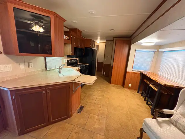 Trailer for sale in Lovesick Park. in Park Models in Peterborough - Image 6