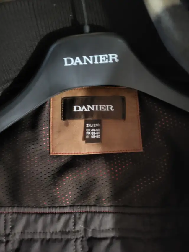 Men leather jacket 2XL in Men's in Kitchener / Waterloo - Image 3