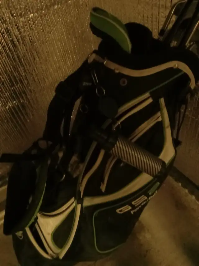 PowerBilt GS2 Men's Golf Club Set, Left Handed  in Golf in London - Image 3