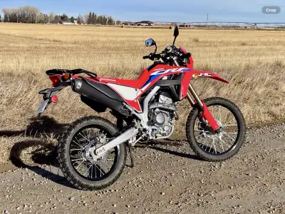 One owner excellent condition. Has the ABS feature, 6 speed, liquid cooled, fuel injected, clutch so...