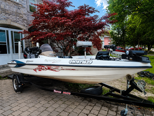 nice fish boat in Powerboats & Motorboats in City of Toronto - Image 5