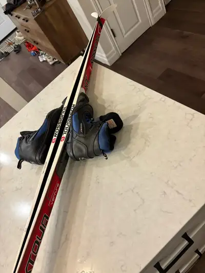 Rossignol waxless skis 160cm Sns bindings Karhu warm boots eu 37