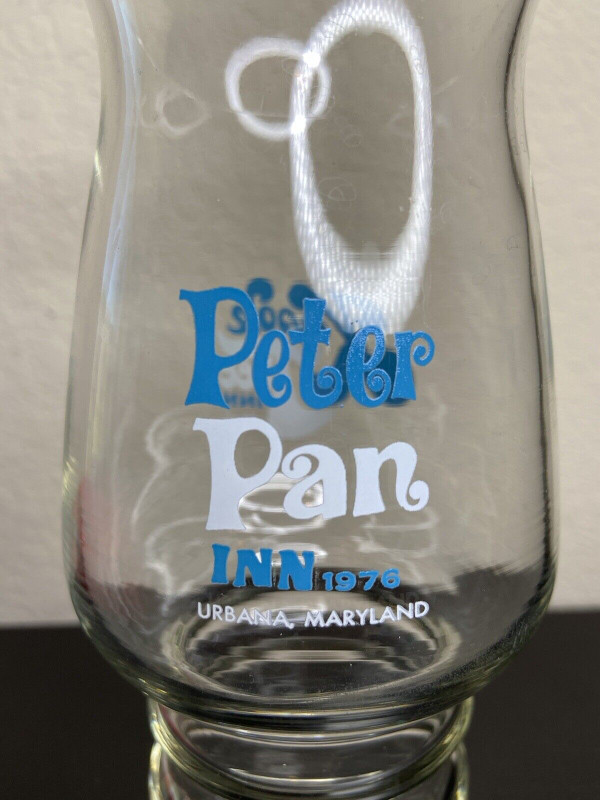 VERRE VINTAGE PETER PAN INN / KAPOK TREE  PROMO GLASSES  c.1976 dans Art et objets de collection  à Ouest de l’Île - Image 4