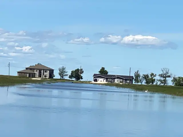 Waterfront Lots for Sale in Land for Sale in City of Toronto - Image 23