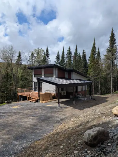 Charmante maison à louer au Lac-Supérieur Bienvenue dans ce petit coin de paradis au cœur de la natu...