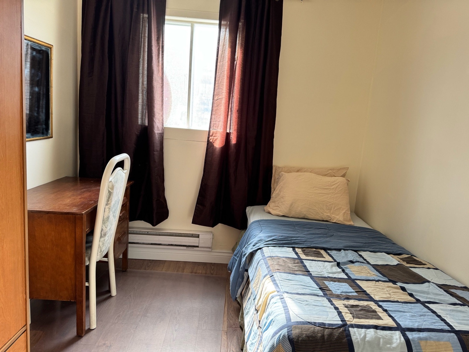 Furnished room near metro, HEC, UdeM and Polythecnique — photo 1