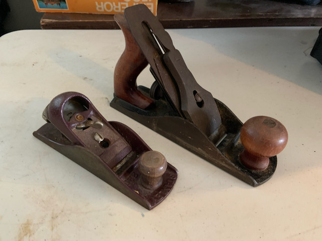 Vintage Wood Planers (2), No. 2 and No. 4 in Hand Tools in Kitchener / Waterloo