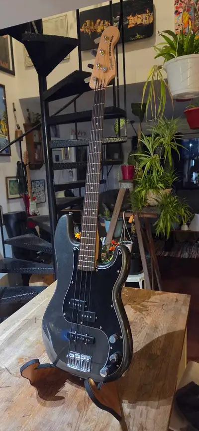 Perfect condition. plays great, With amp for extra 75