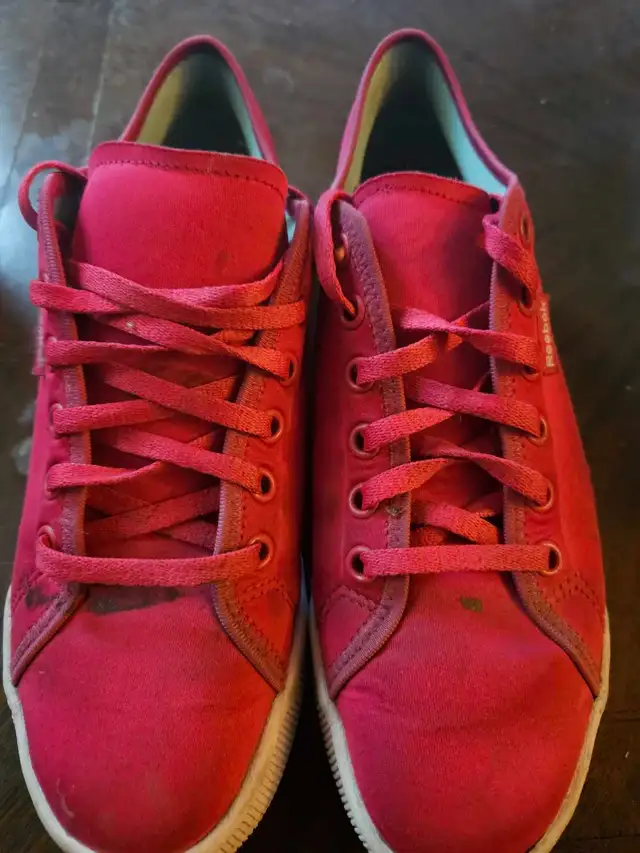 women's shoes in Women's - Shoes in Oshawa / Durham Region - Image 3