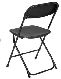 Folding chairs / Chaises pliantes