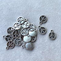 Peace symbol pendants (168 PCs)