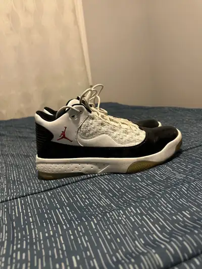 Chaussures Jordan taille 11 US - Très bon état., View more