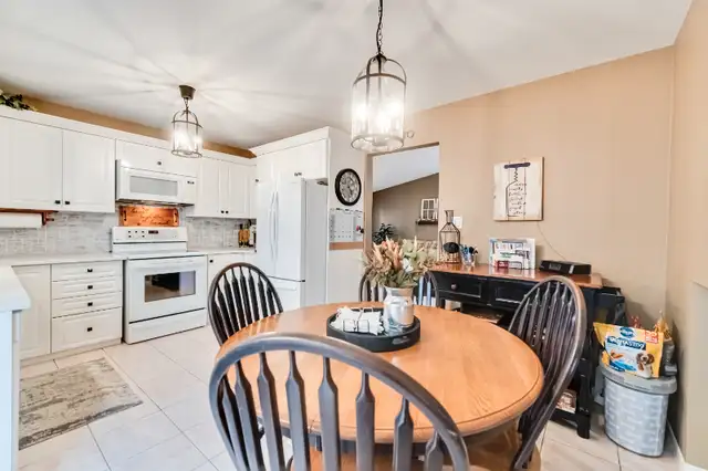 House for Sale by Owner in Houses for Sale in St. Catharines - Image 9