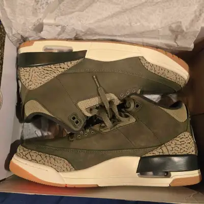 Jordan 3 Family Afair size 12 new, View more