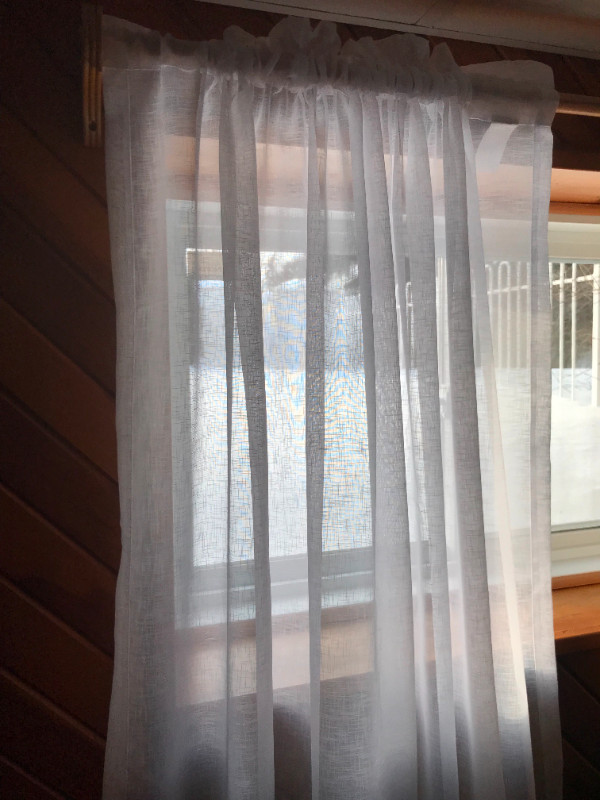 Rideaux filet blanc dans Habillage de fenêtres  à Longueuil/Rive Sud