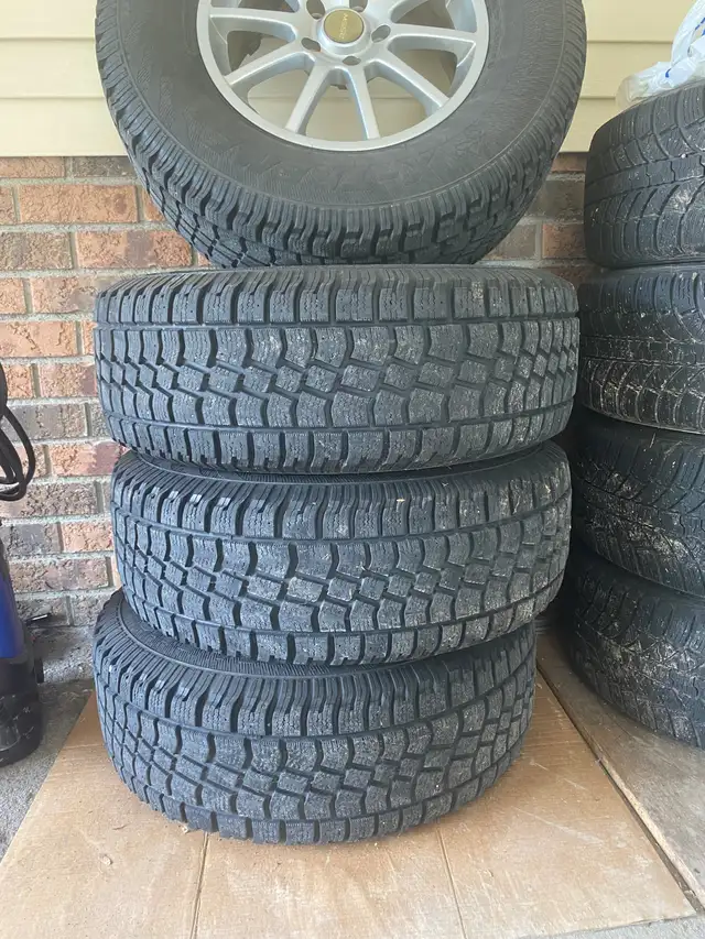 Snow tire on rims in Tires & Rims in Oshawa / Durham Region - Image 3