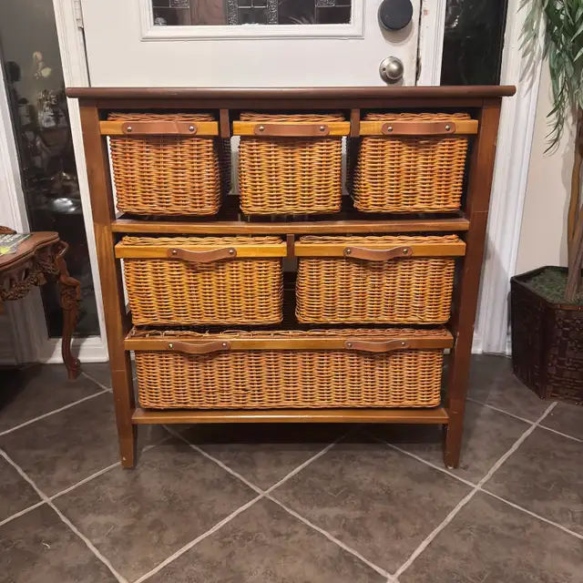 Wicker storage with baskets428495622531993600