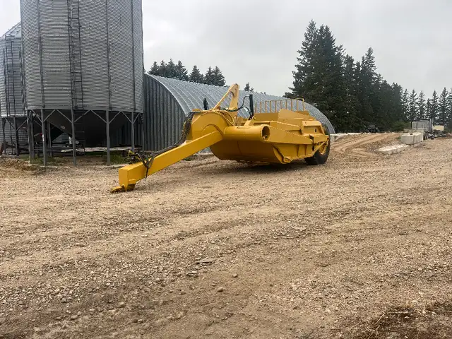 Cat Scrapers in Farming Equipment in Saskatoon - Image 7