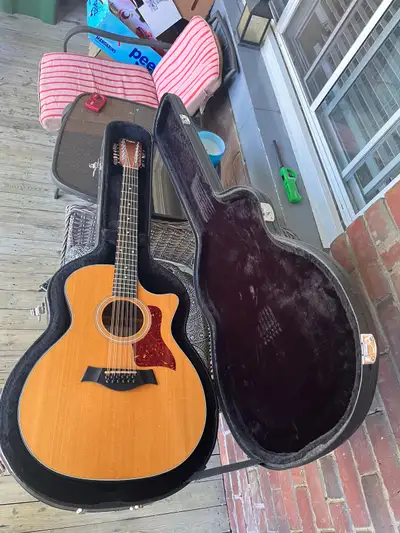 Taylor 354ce acoustic electric , View more