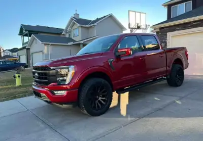 2021 Ford F150 Lariat For Sale - LIKE NEW