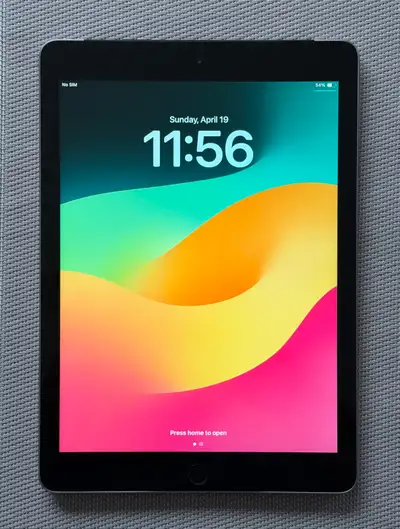 iPad 9.7” (Wifi+Cellular) with Smart Keyboard, View more
