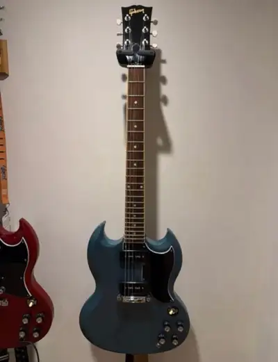 Gibson SG , View more
