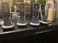 Motorola cordless phones 4 handsets 