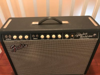 Fender Custom Vibrolux Reverb-Amp Combo
