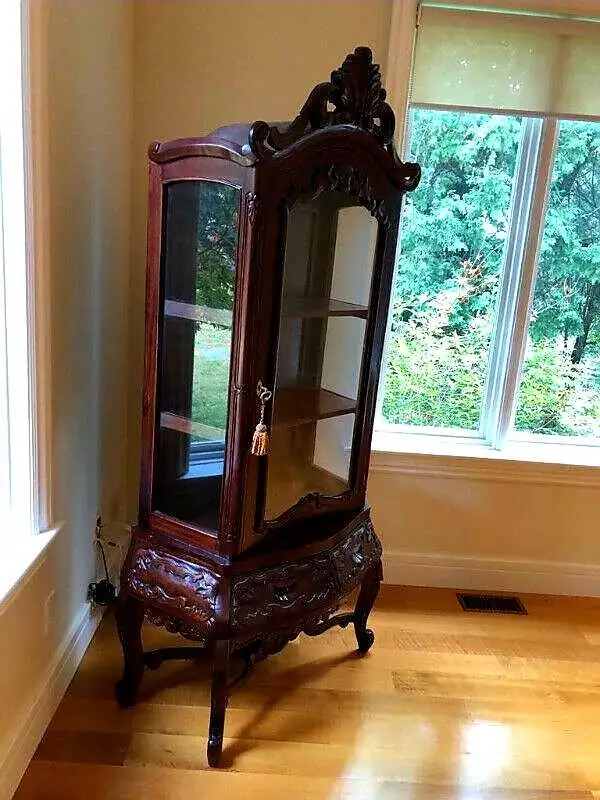 MAHOGANY DISPLAY CABINET in Hutches & Display Cabinets in Windsor Region - Image 3