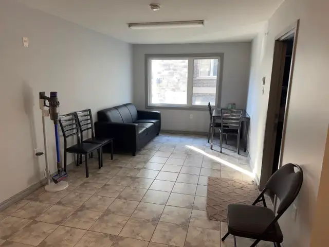 1 bedroom with ensuite -Fall 1 year lease or winter 2027 sublet in Room Rentals & Roommates in Kitchener / Waterloo - Image 4