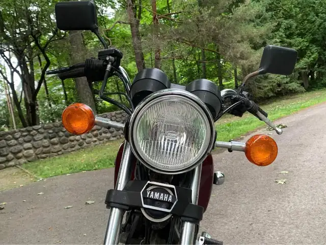 Yamaha Maxim 400 moto in Motorcycle Parts & Accessories in West Island - Image 5