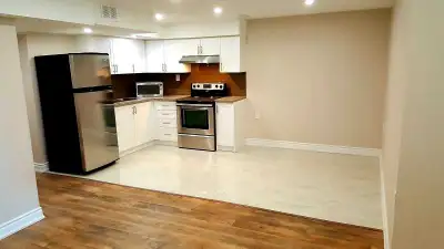 Features: • Private entrance • Private laundry • 1 Parking • Open concept living + breakfast / dinin...