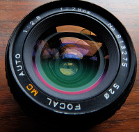 Manual focusing camera lenses. Various camera mounts.