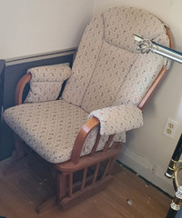 Gliding rocker chair & ottoman ideal 4 nursing mom & poopfactory