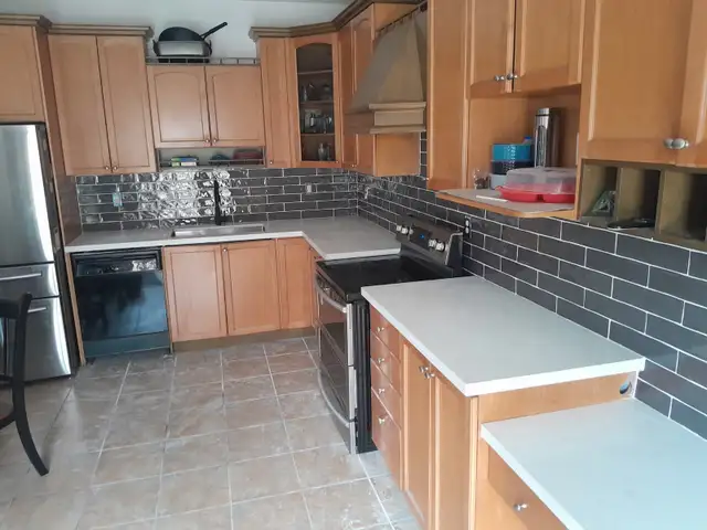 Exterior spray painting and cabinet refinish62864740816131122