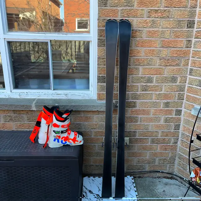 167 Rossignol ski with boots  in Ski in Markham / York Region - Image 5