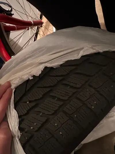 Winter tires in really good condition for sale ! Toyo Garit KX 245/45R18