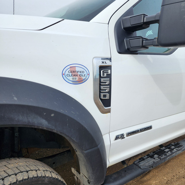 2022 Ford F-550 Chassis Lariat 4x4 SD Crew Cab DRW in Cars & Trucks in Strathcona County - Image 2