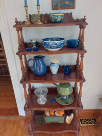 Display shelf