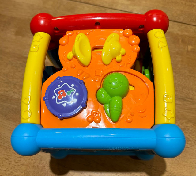 Vtech Busy Learners Activity Cube in Toys in Cambridge - Image 2